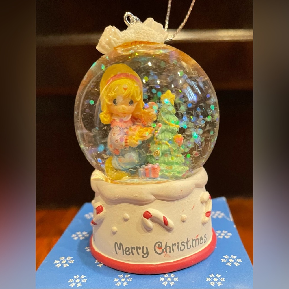Precious Moments “Merry Christmas” porcelain snow globe ornament. Like New